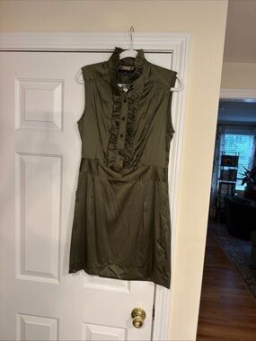 Anthropologie SUNNER Olive Green Ruffle Front silk Sleeveless Dress Sz